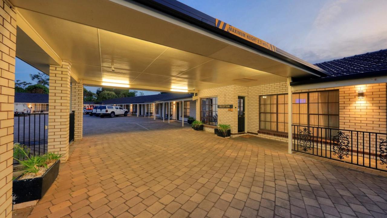 Southern Comfort Motor Inn Cootamundra Exterior foto